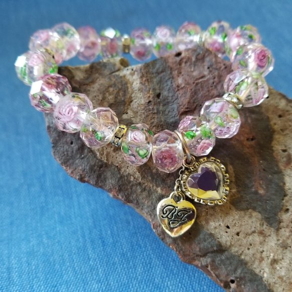 🌹🤍Betsey Johnson TZARINA Floral Glass Bead Bracelet - NWOT🤍🌹 - Picture 1 of 6